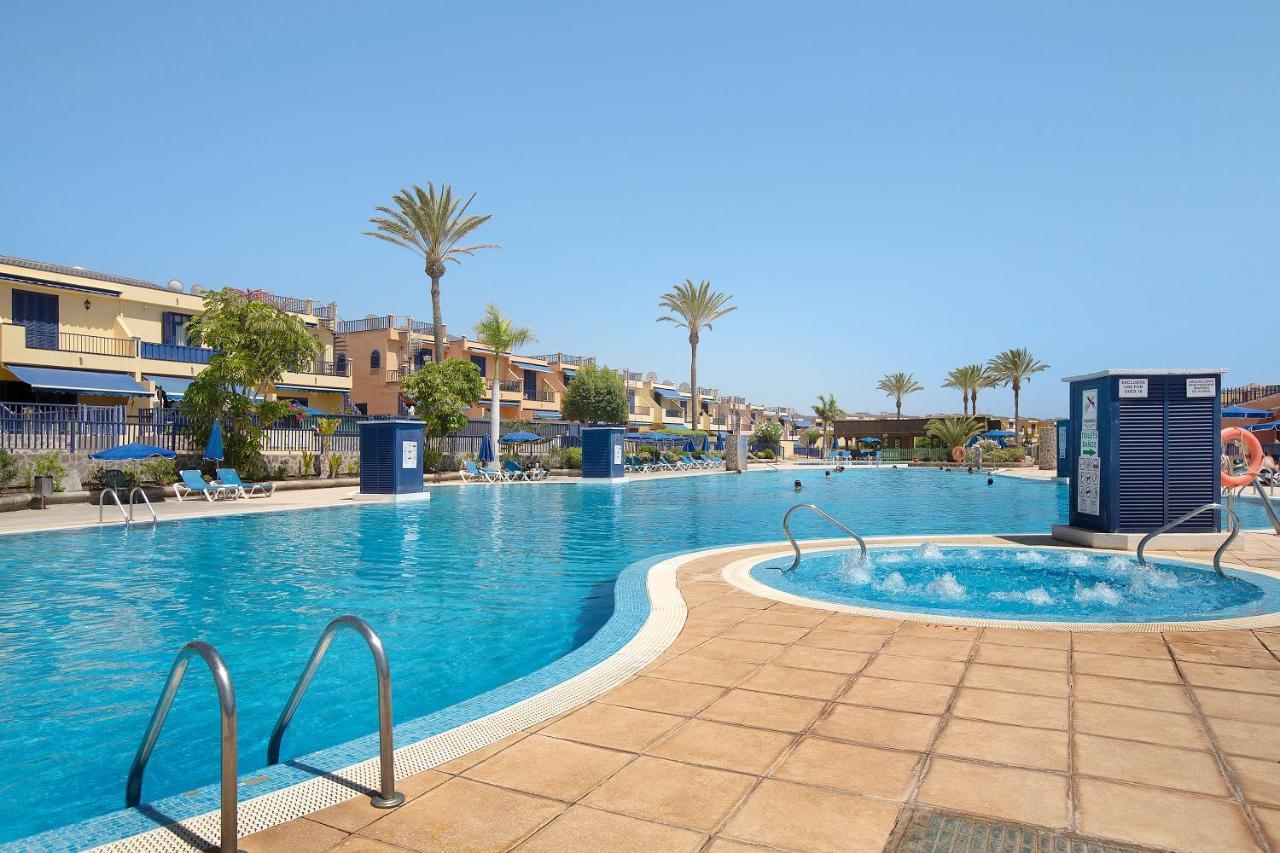 Free Airport Shuttle And Parking Villa San Bartolomé Kültér fotó